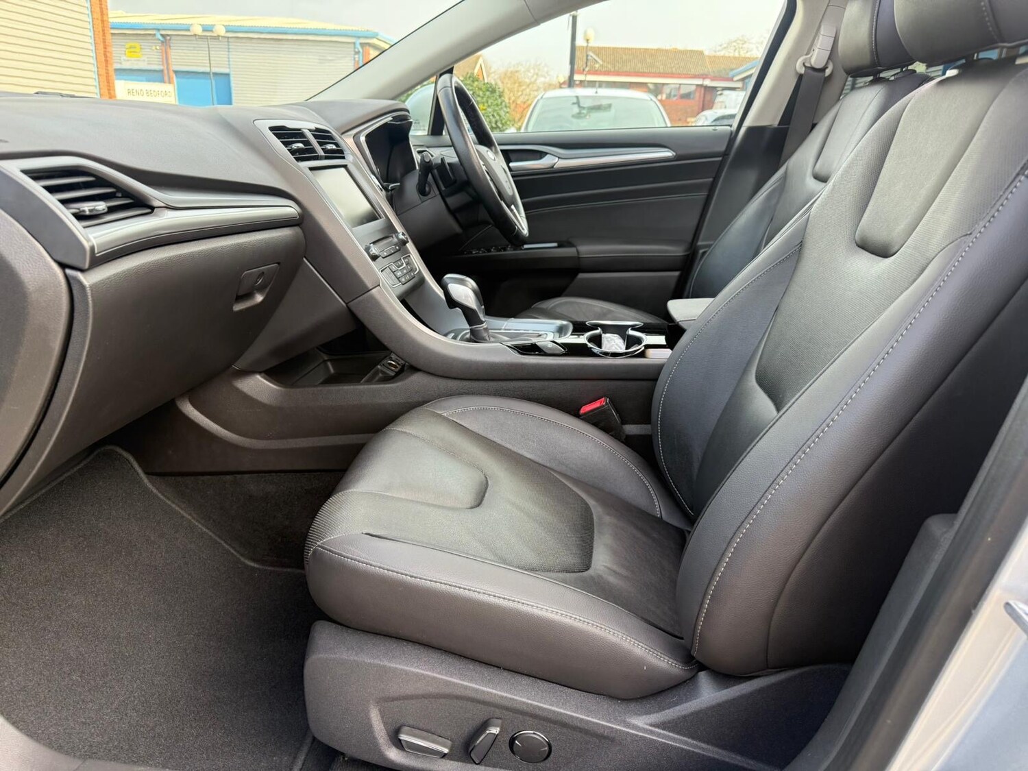 Used Ford Mondeo 2015 for sale - 77803889: Photo 35