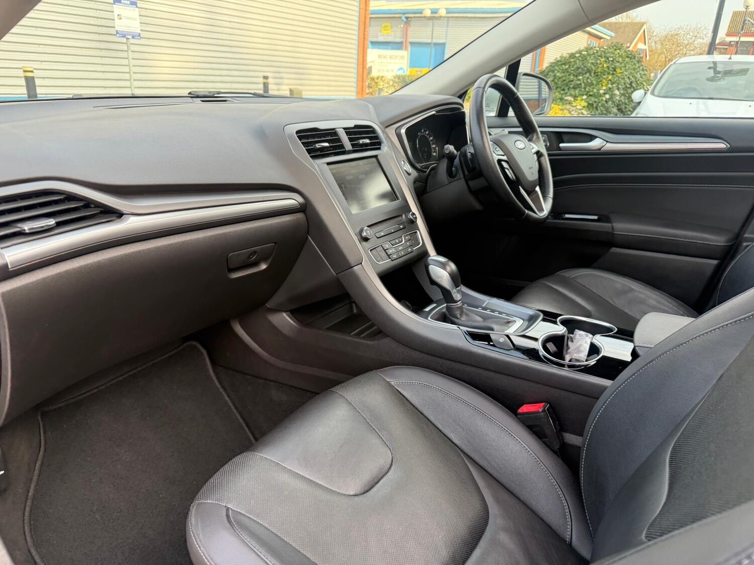 Used Ford Mondeo 2015 for sale - 77803889: Photo 37