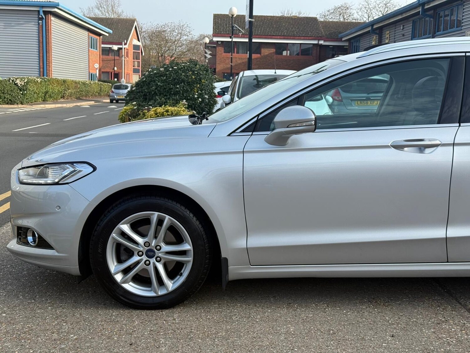 Used Ford Mondeo 2015 for sale - 77803889: Photo 49