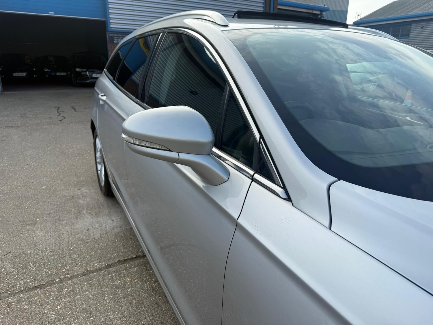 Used Ford Mondeo 2015 for sale - 77803889: Photo 50