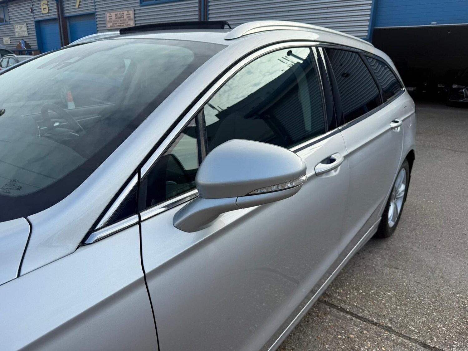 Used Ford Mondeo 2015 for sale - 77803889: Photo 53