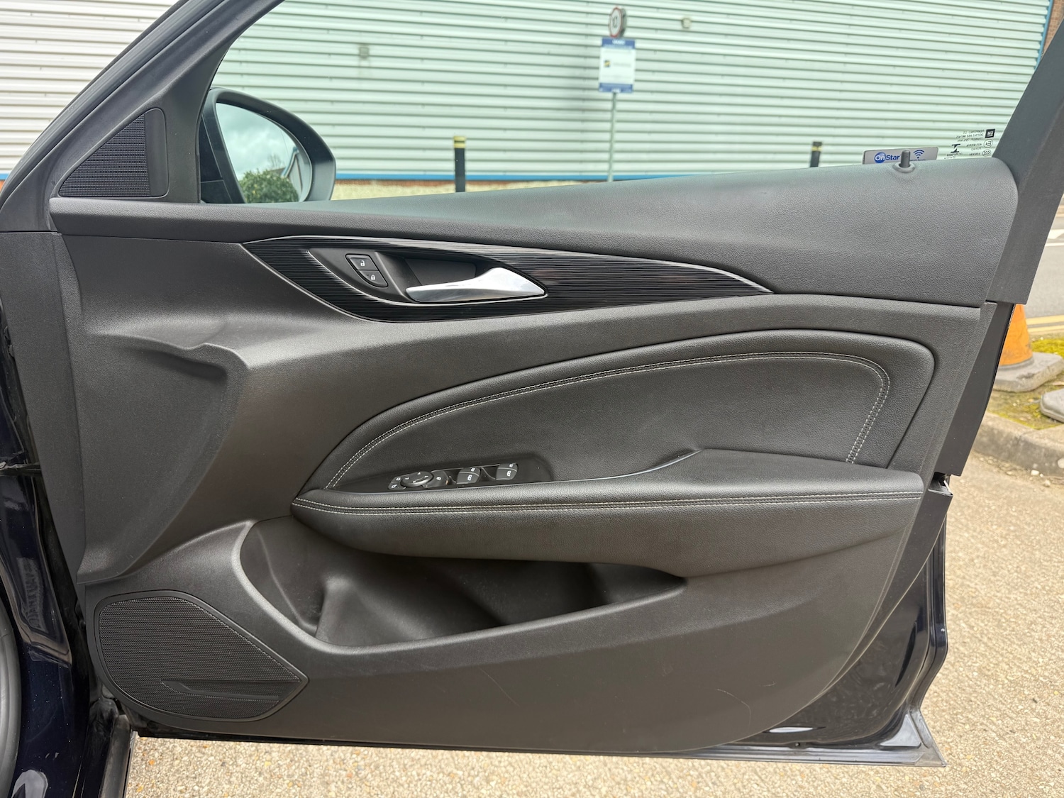 Used Vauxhall Insignia 2017 for sale - 77702938: Photo 29