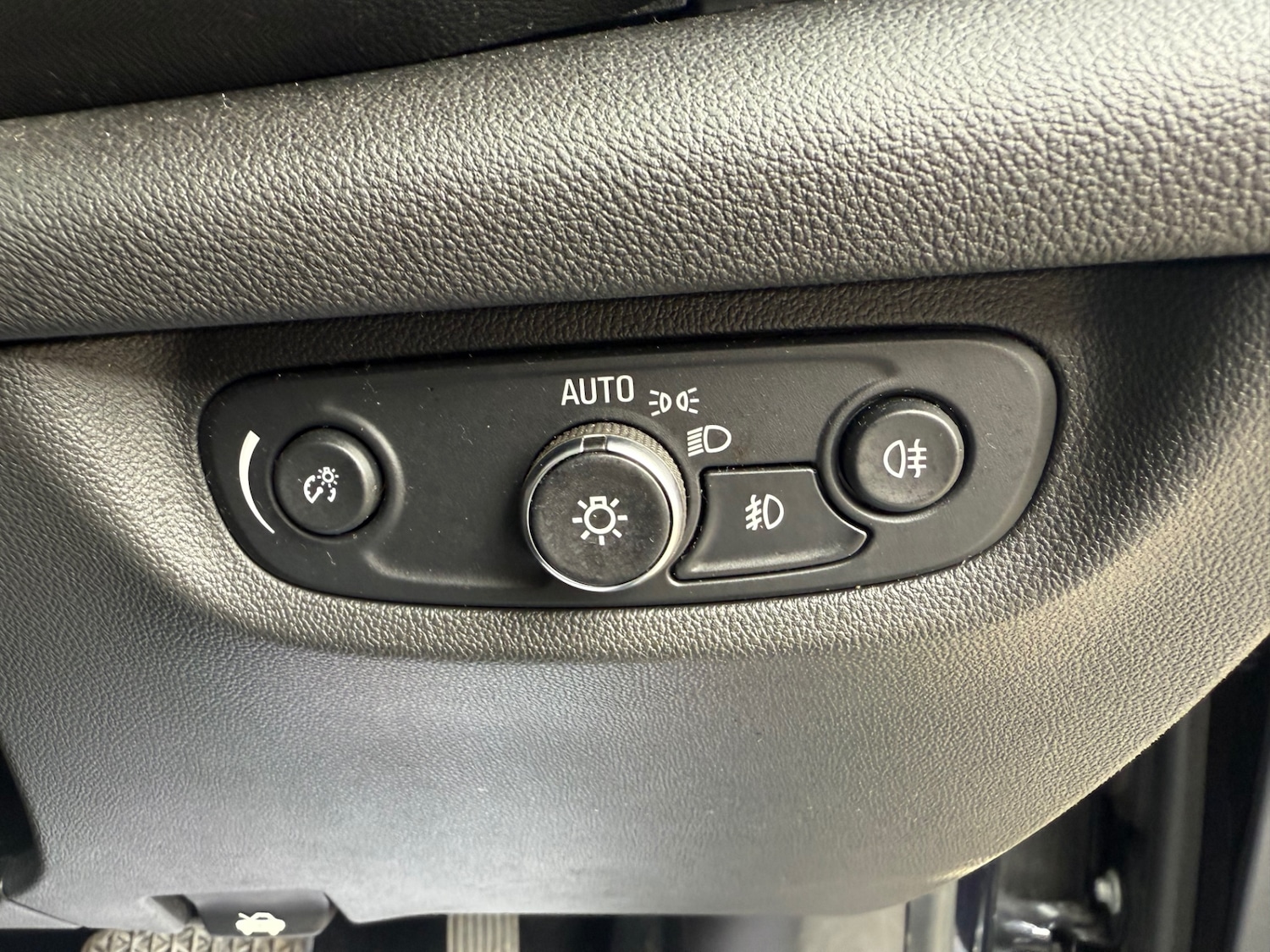 Used Vauxhall Insignia 2017 for sale - 77702938: Photo 31