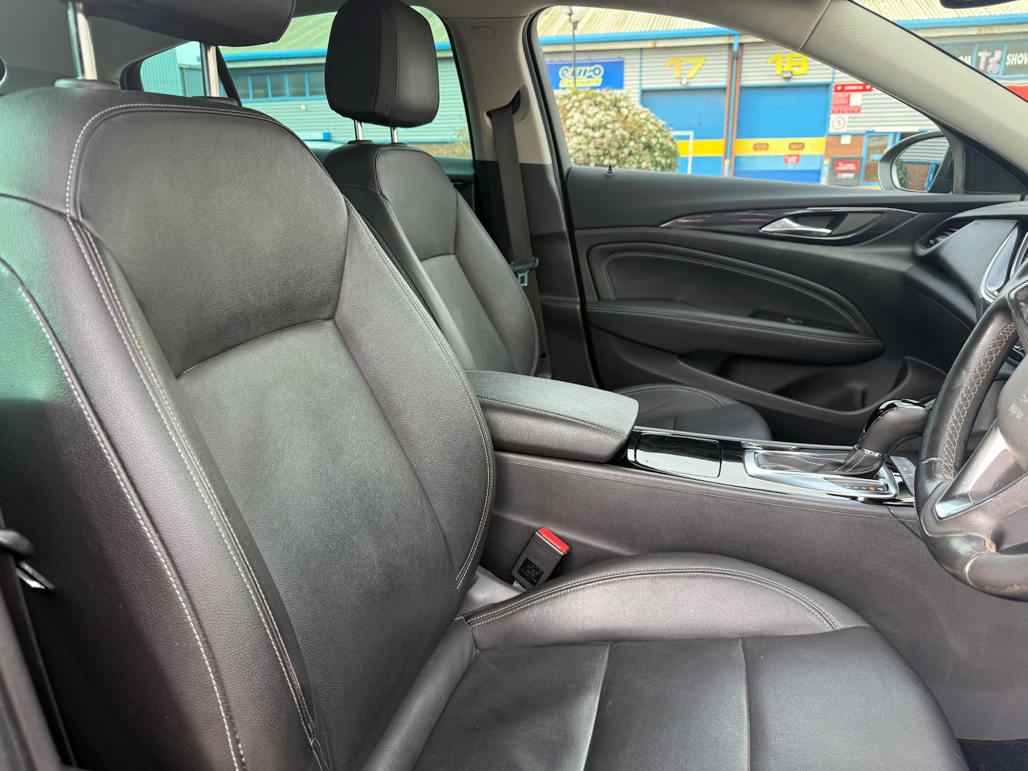 Used Vauxhall Insignia 2017 for sale - 77702938: Photo 43