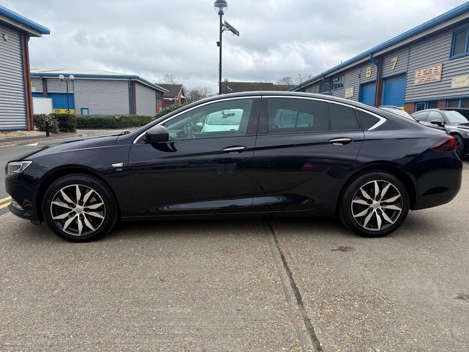 Used Vauxhall Insignia 2017 for sale - 77702938: Photo 7