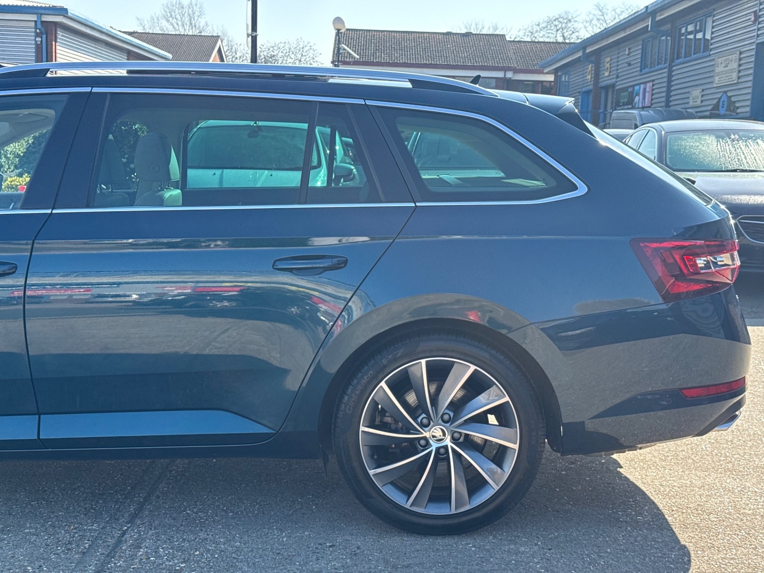 Used Skoda Superb 2018 for sale - 77654029: Photo 28