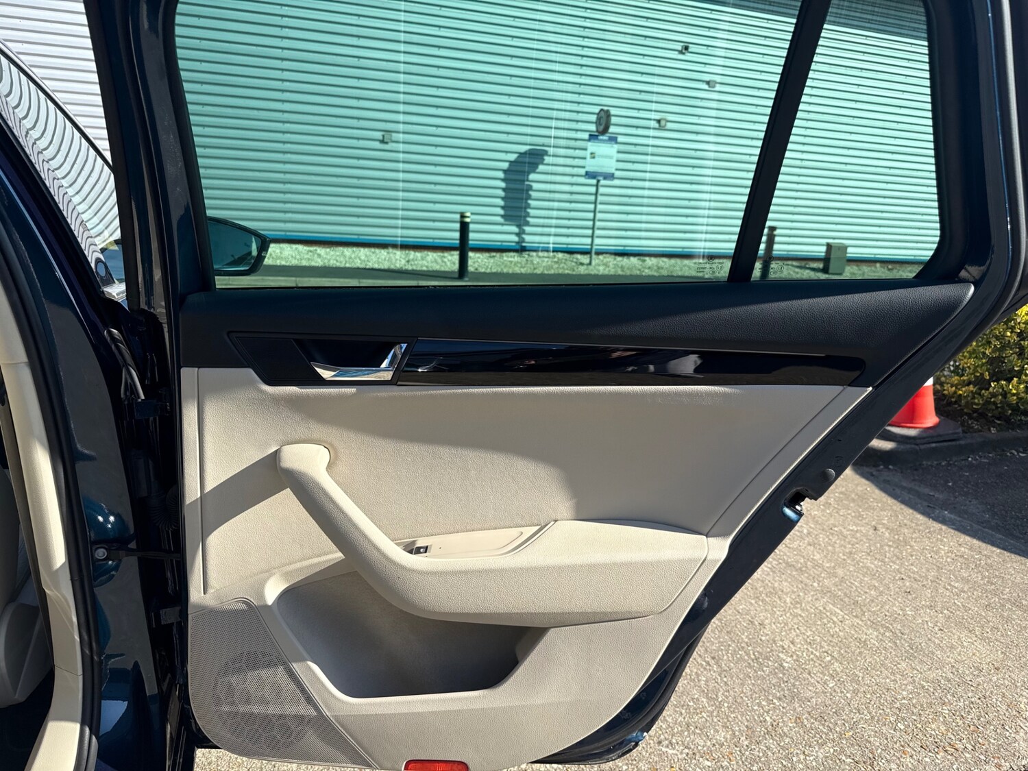 Used Skoda Superb 2018 for sale - 77654029: Photo 64