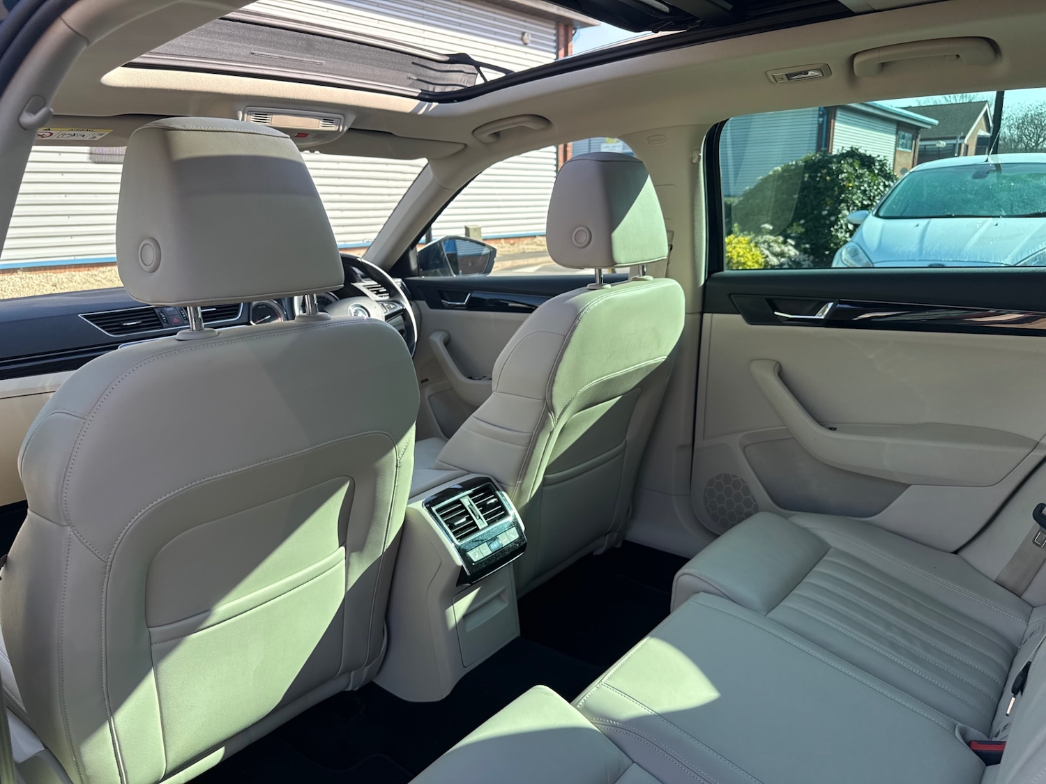 Used Skoda Superb 2018 for sale - 77654029: Photo 76