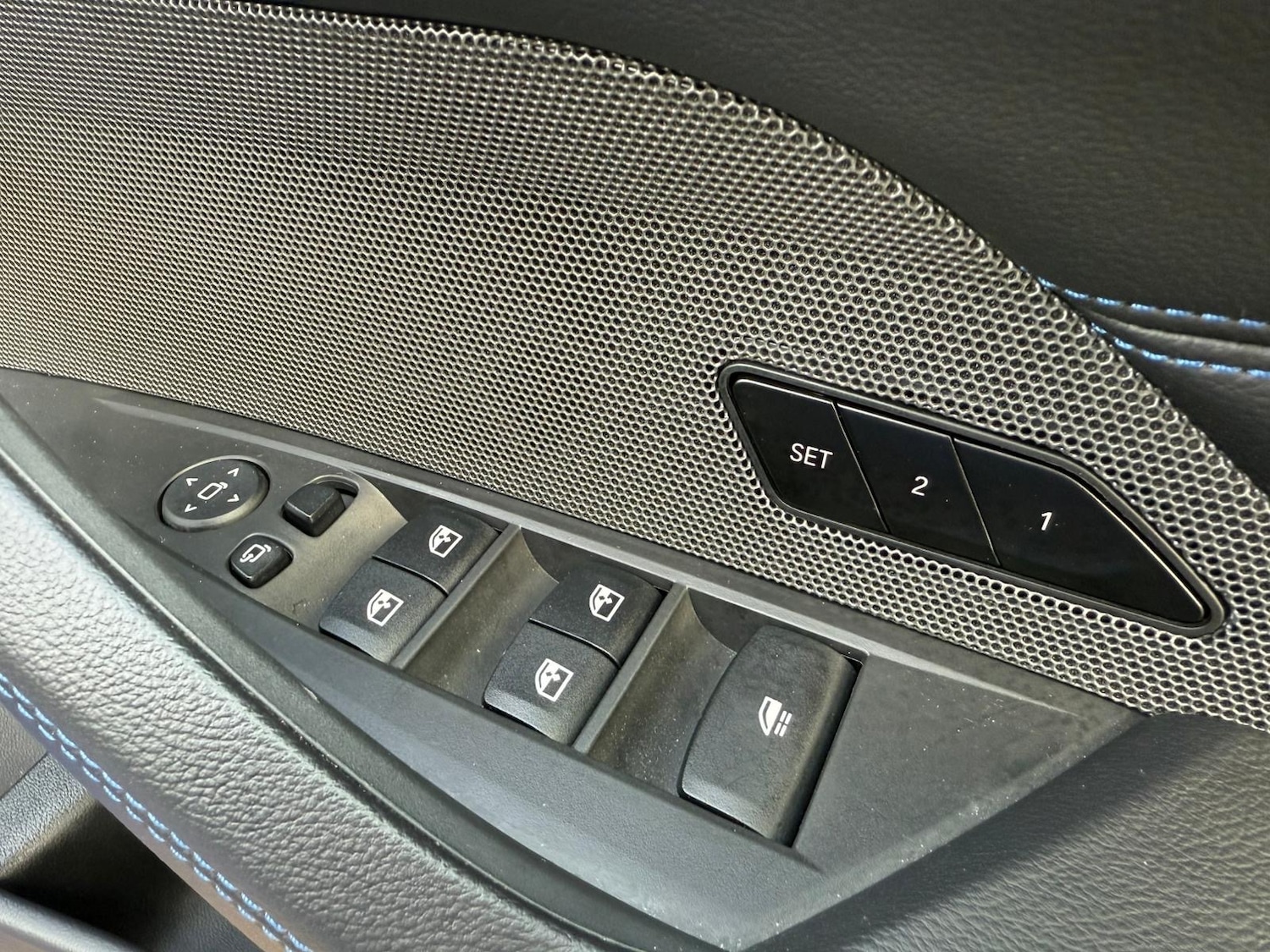 Used BMW 4 Series 2023 for sale - 76758796: Photo 35