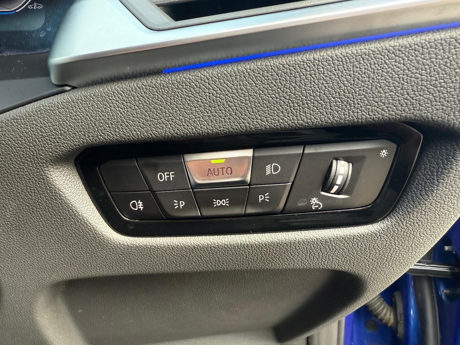 Used BMW 4 Series 2023 for sale - 76758796: Photo 37