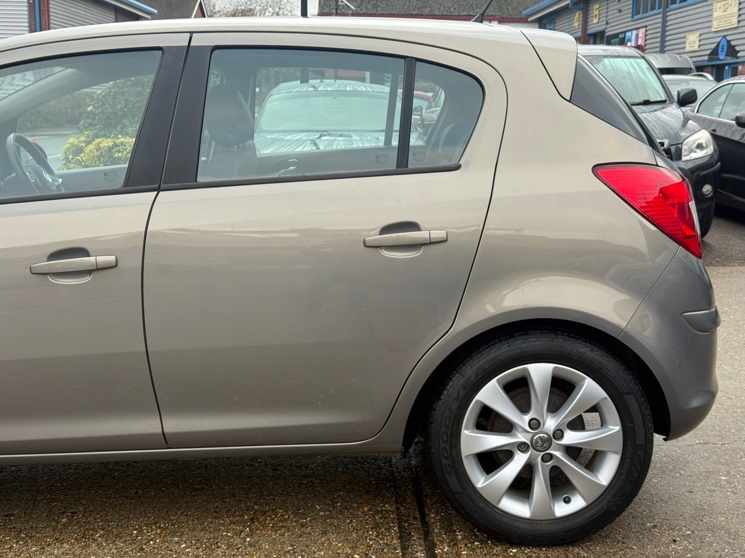 Used Vauxhall Corsa 2014 for sale - 77490400: Photo 28