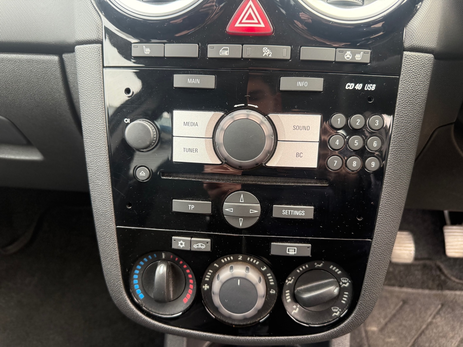 Used Vauxhall Corsa 2014 for sale - 77490400: Photo 42