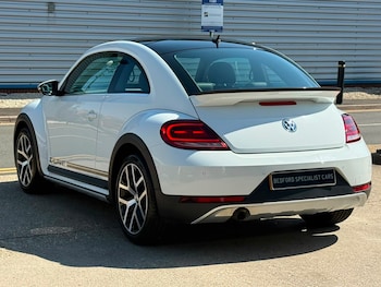 Used Volkswagen Beetle 2018 for sale - 79352339: Photo