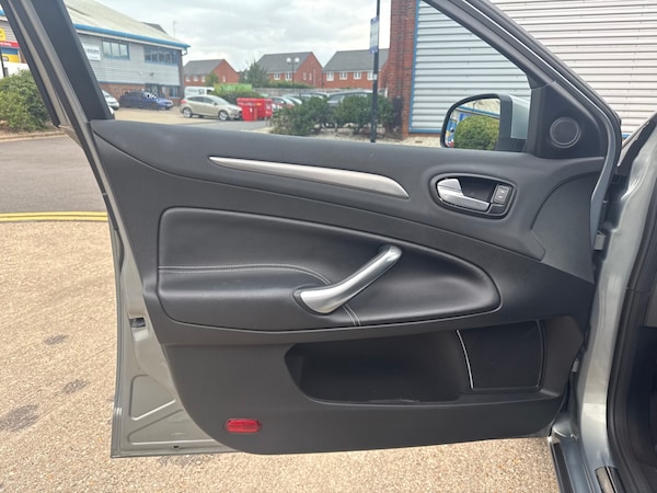 Used Ford Mondeo 2009 for sale - 75313724: Photo 69
