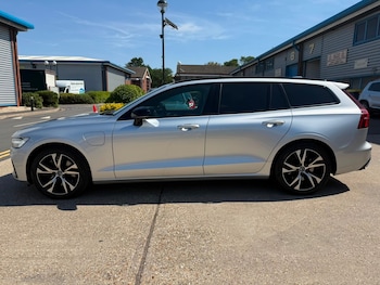 Used Volvo V60 2019 for sale - 79491039: Photo