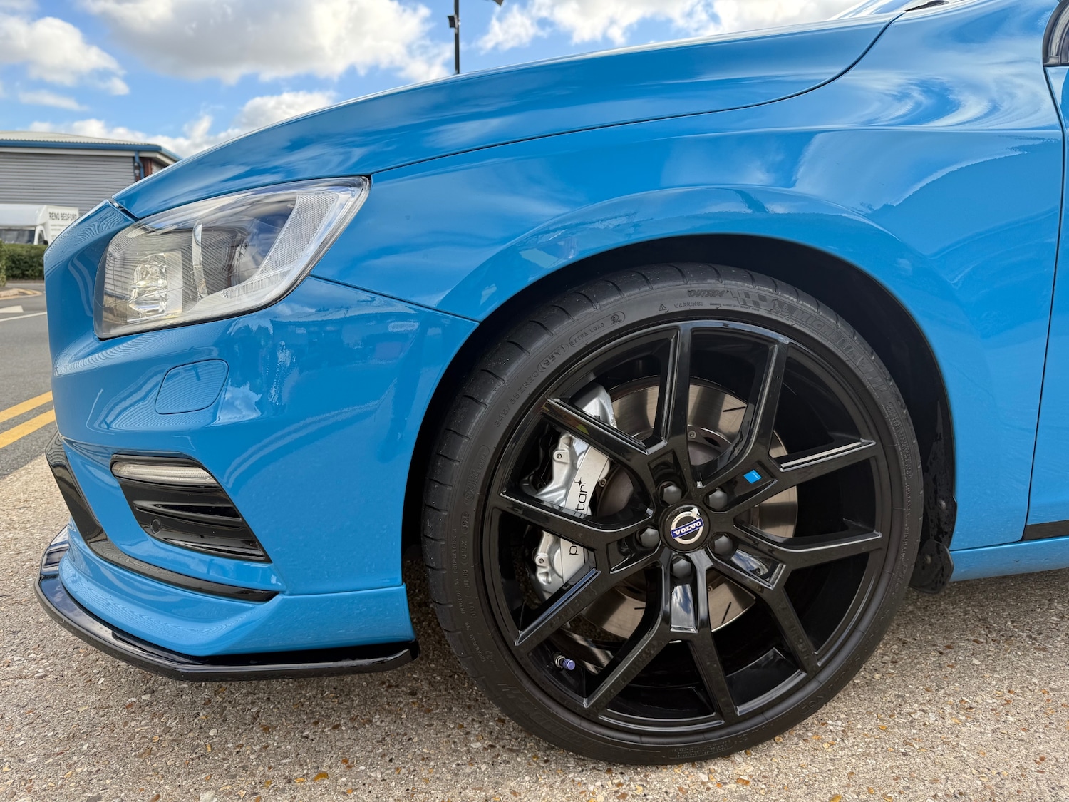 Used Volvo V60 2015 for sale - 76357744: Photo 11