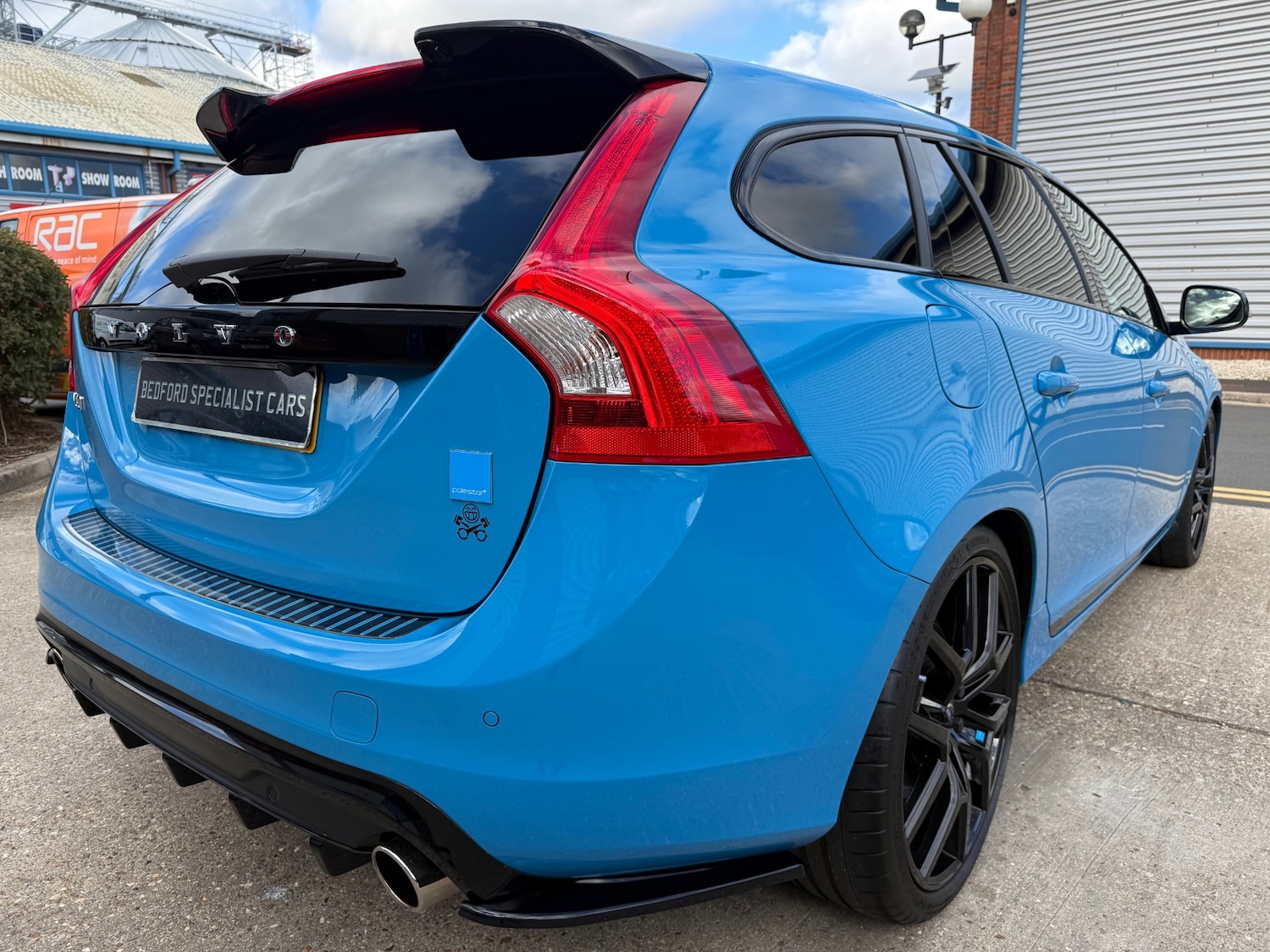 Used Volvo V60 2015 for sale - 76357744: Photo 16