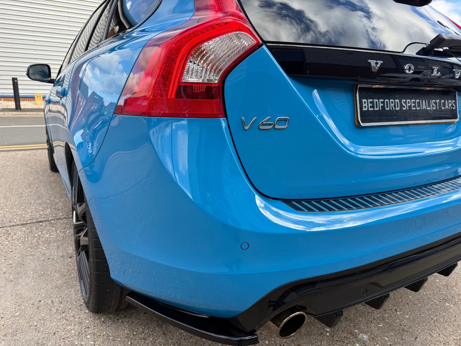 Used Volvo V60 2015 for sale - 76357744: Photo 18