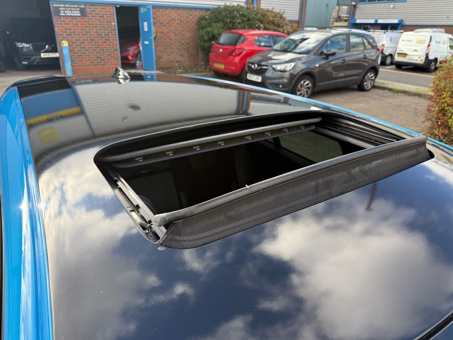 Used Volvo V60 2015 for sale - 76357744: Photo 38