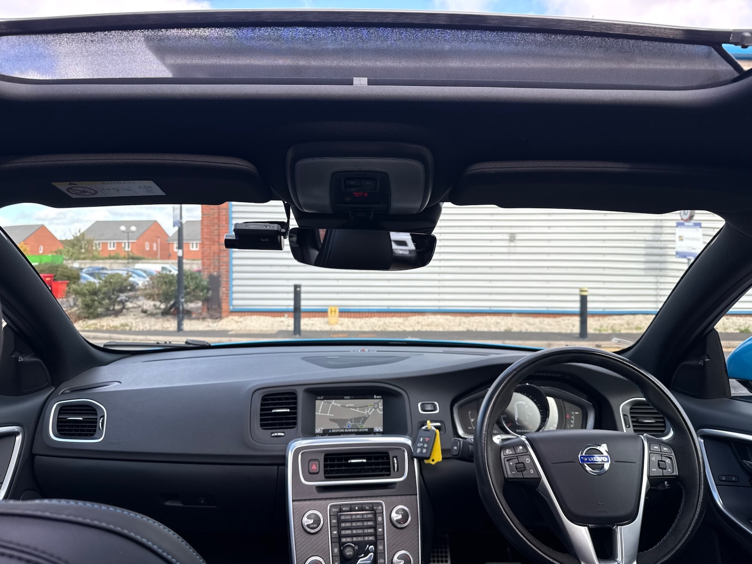 Used Volvo V60 2015 for sale - 76357744: Photo 63