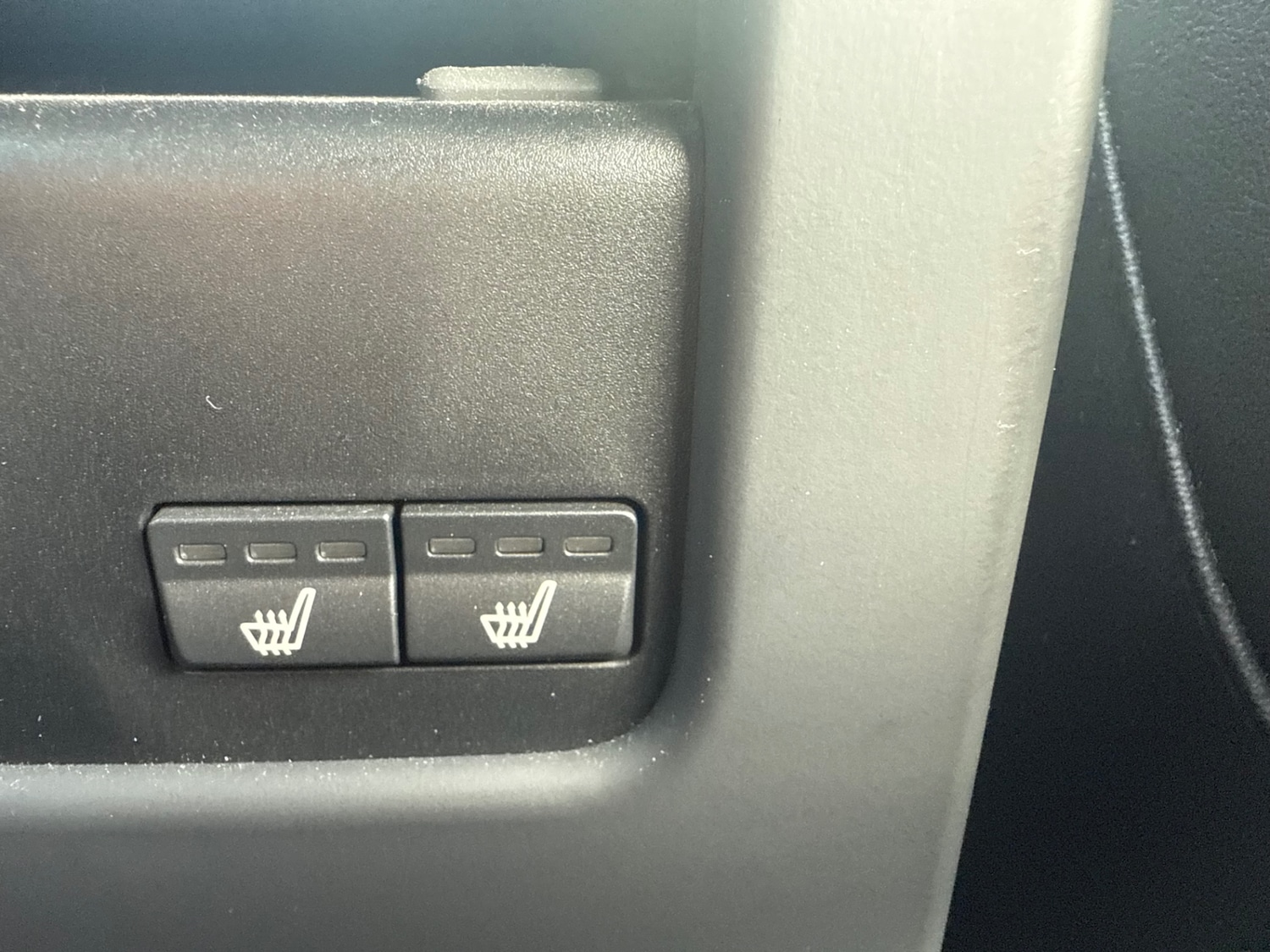 Used Volvo V60 2015 for sale - 76357744: Photo 64