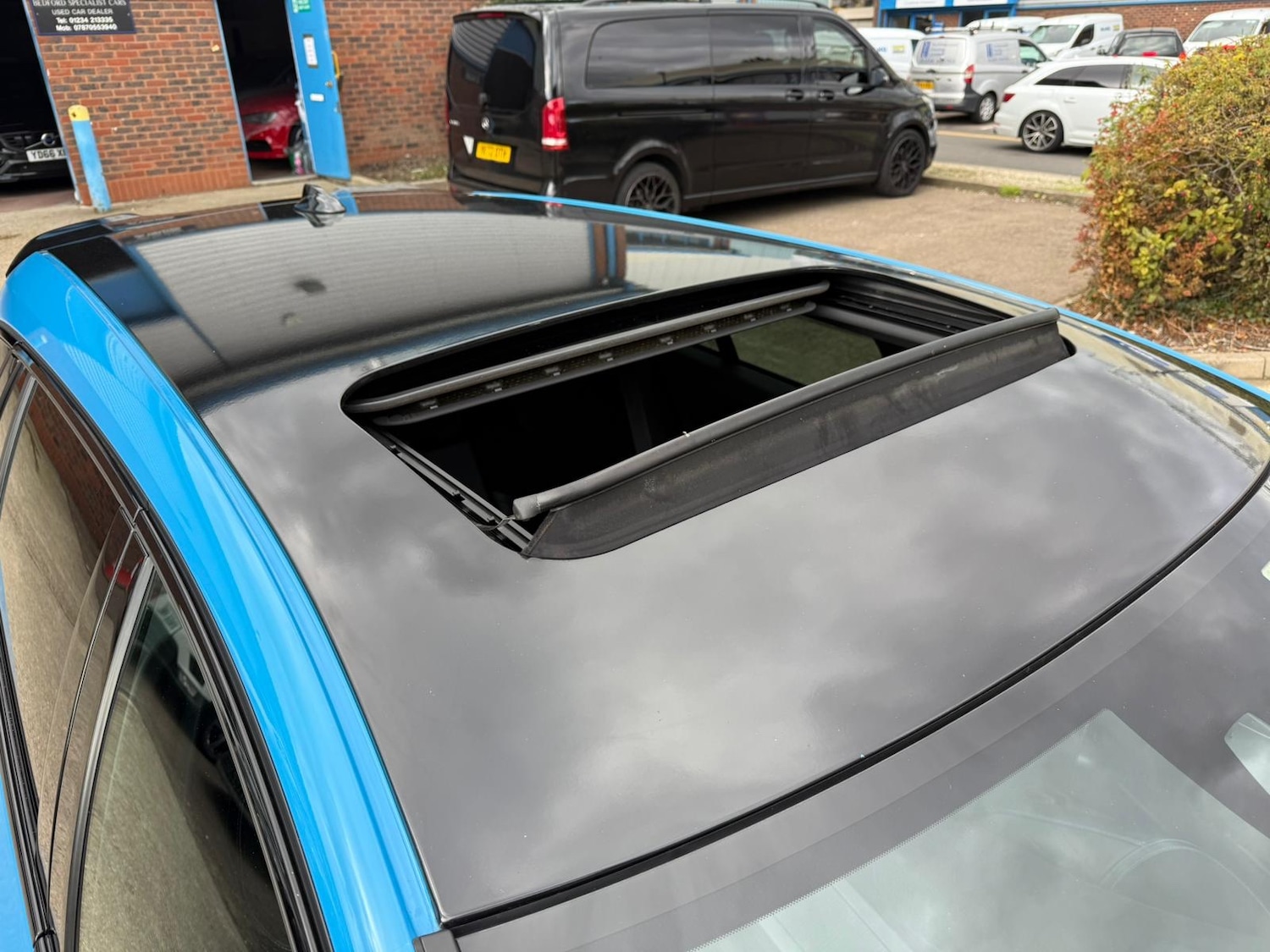Used Volvo V60 2015 for sale - 76357744: Photo 92