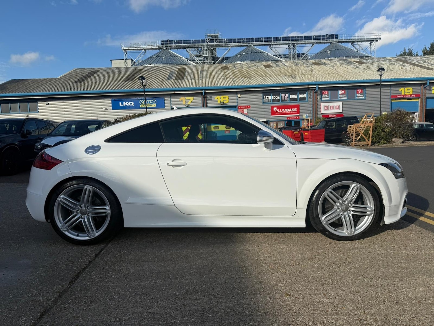 Used Audi TT 2012 for sale - 76461543: Photo 3