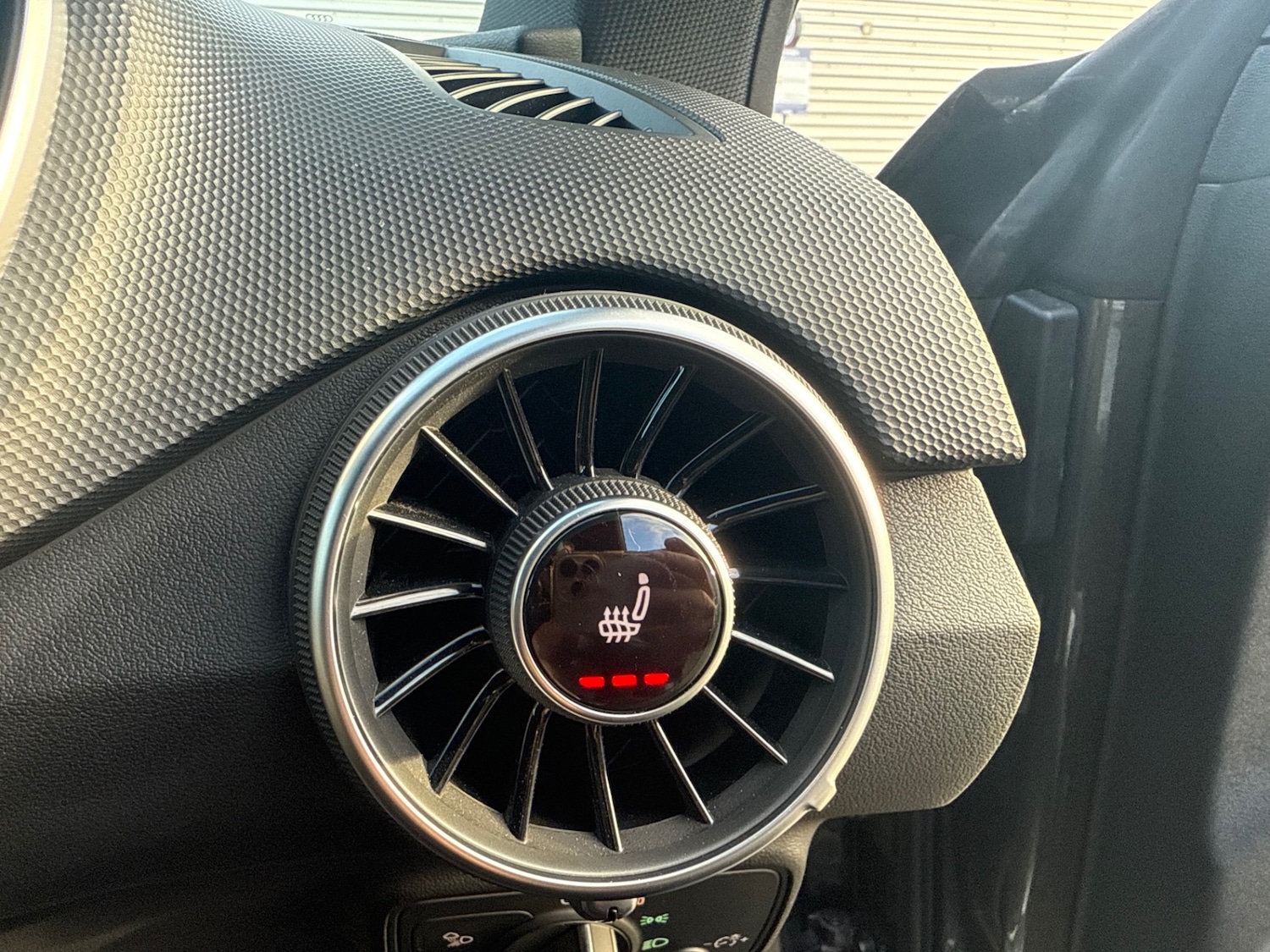 Used Audi TT 2015 for sale - 76684458: Photo 36