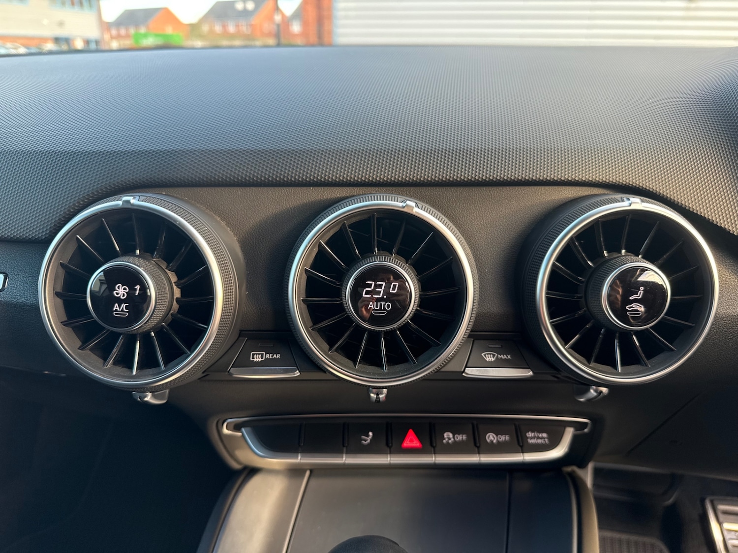 Used Audi TT 2015 for sale - 76684458: Photo 42