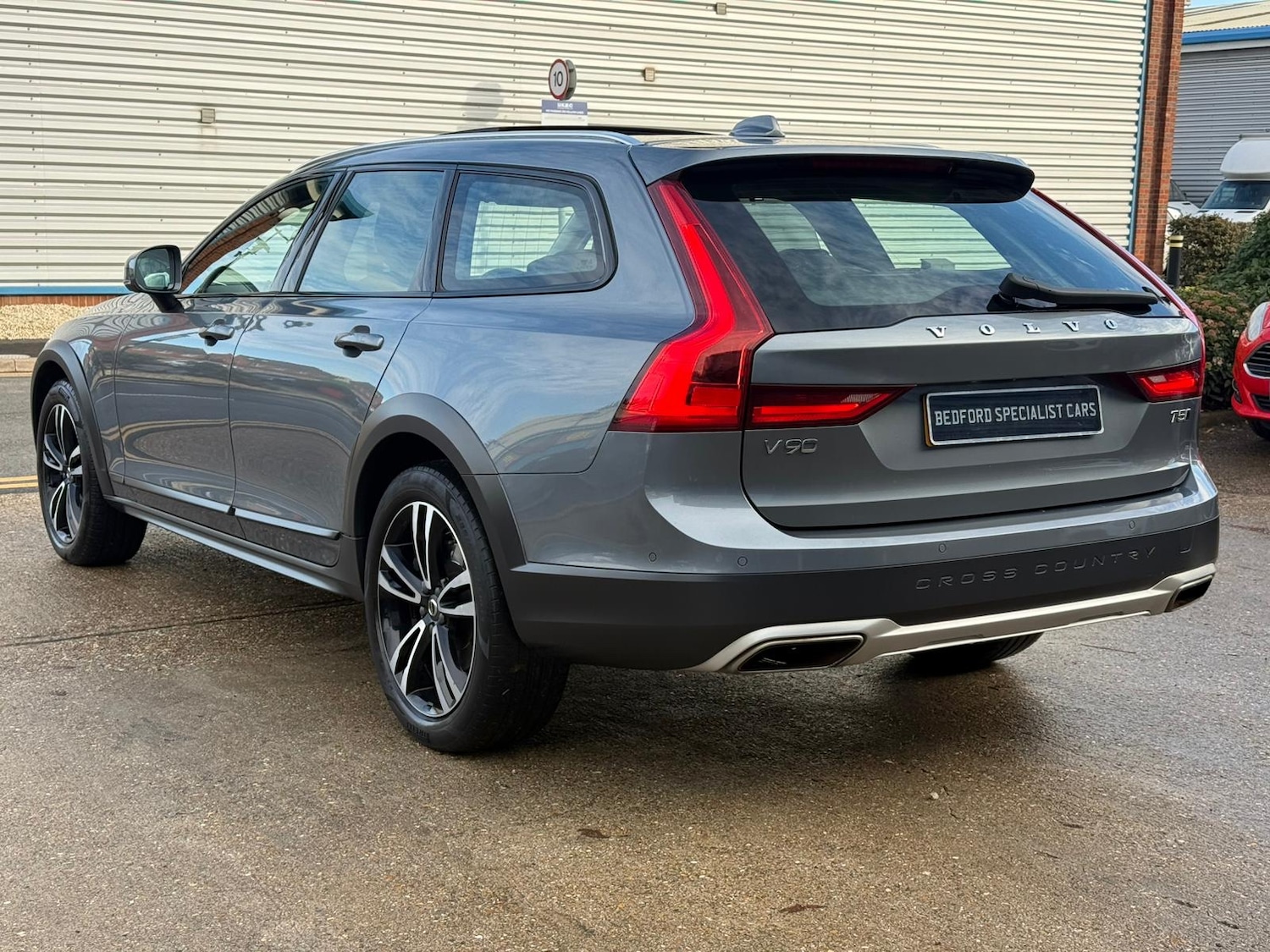 Used Volvo V90 2019 for sale - 76807808: Photo 3