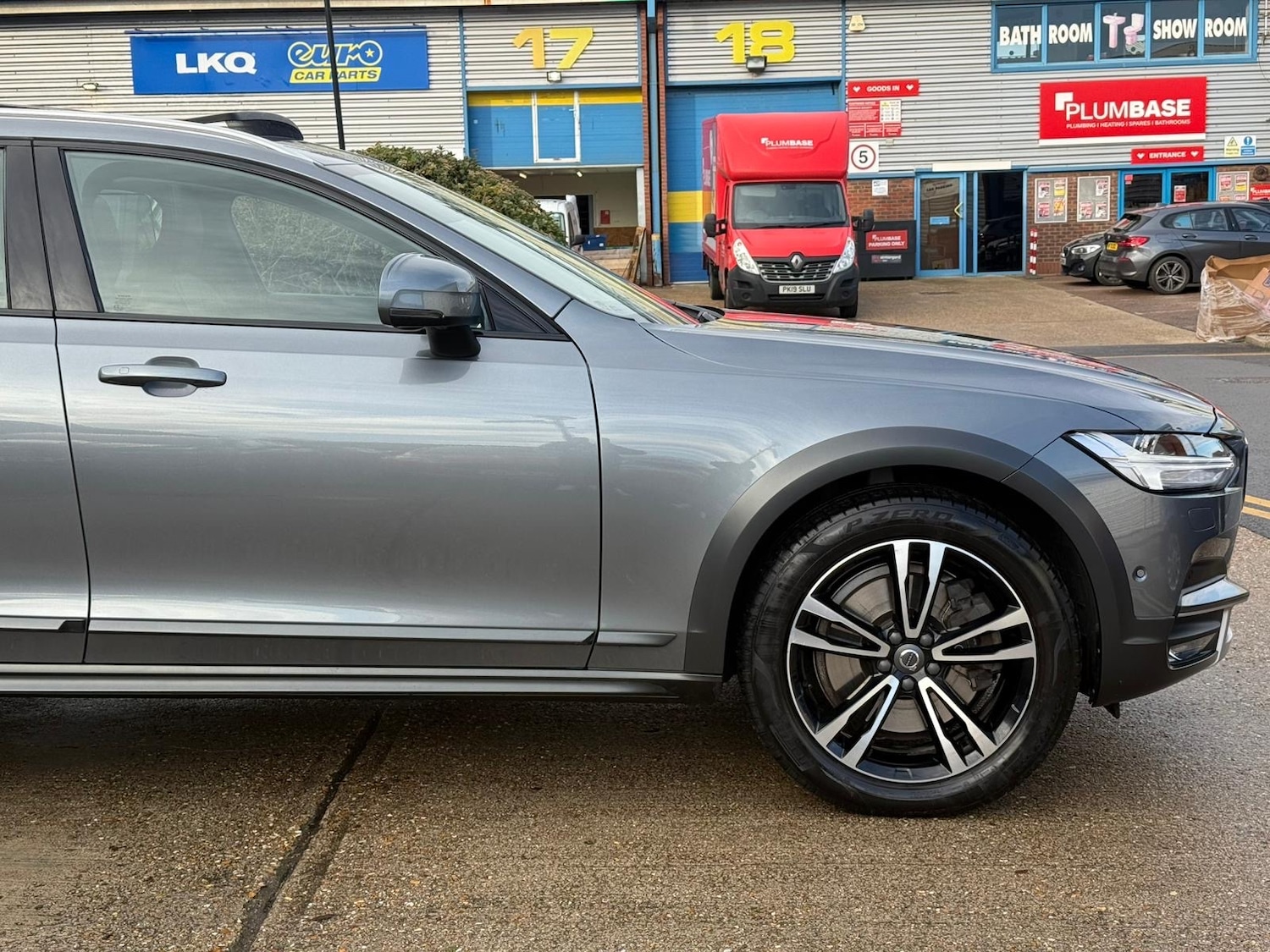 Used Volvo V90 2019 for sale - 76807808: Photo 43