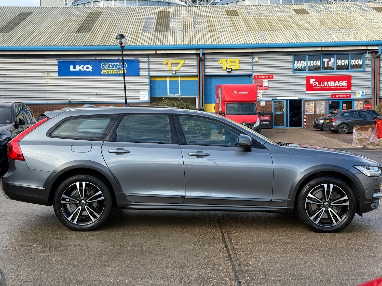 Used Volvo V90 2019 for sale - 76807808: Photo 6