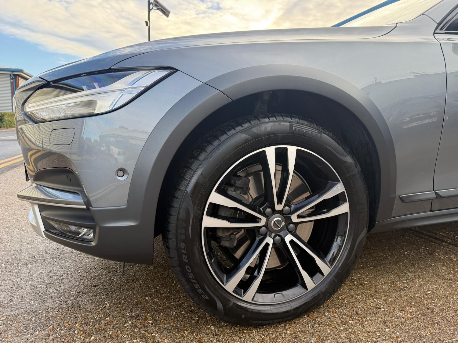 Used Volvo V90 2019 for sale - 76807808: Photo 76