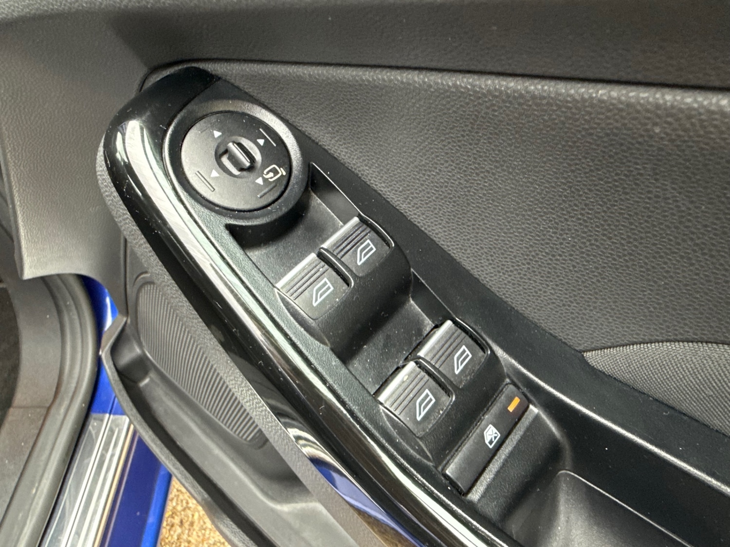 Used Ford Fiesta 2015 for sale - 76504780: Photo 33