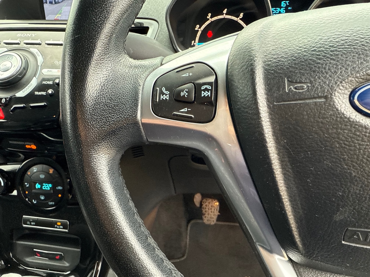 Used Ford Fiesta 2015 for sale - 76504780: Photo 41