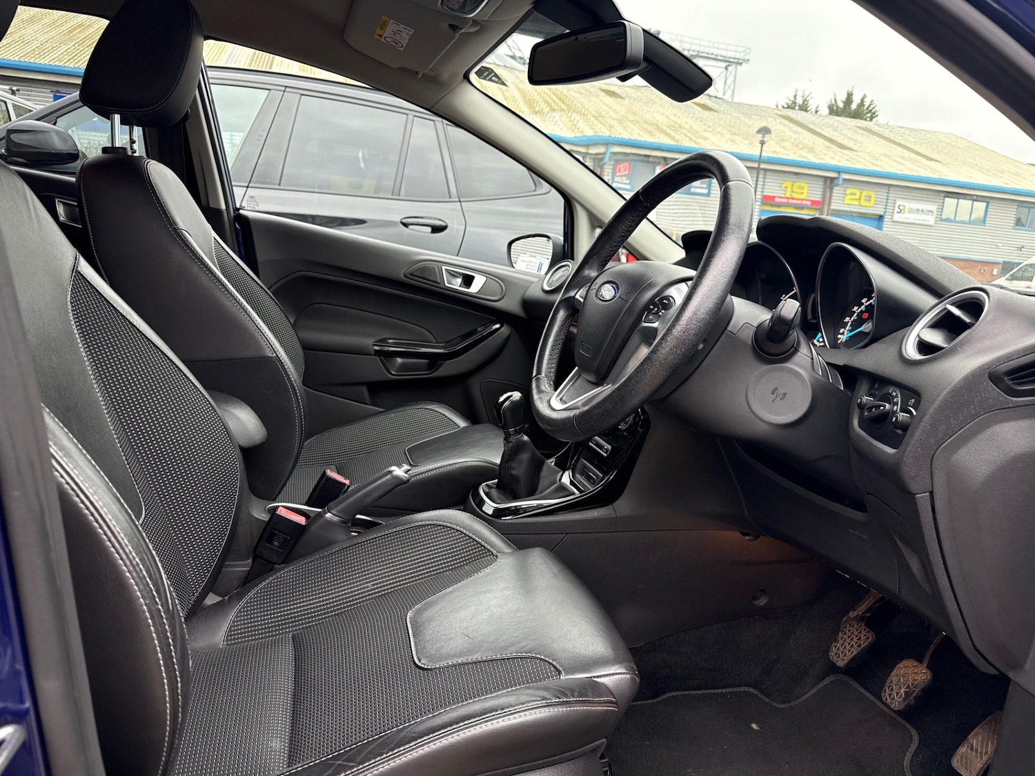 Used Ford Fiesta 2015 for sale - 76504780: Photo 48