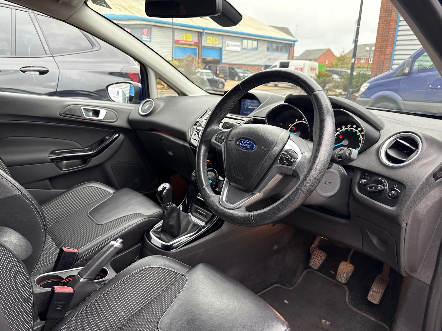 Used Ford Fiesta 2015 for sale - 76504780: Photo 53