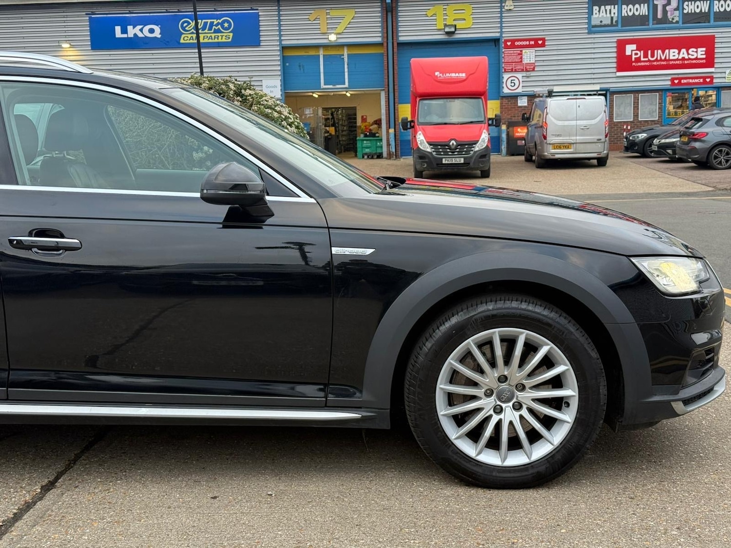 Used Audi A4 Allroad 2017 for sale - 77432900: Photo 46