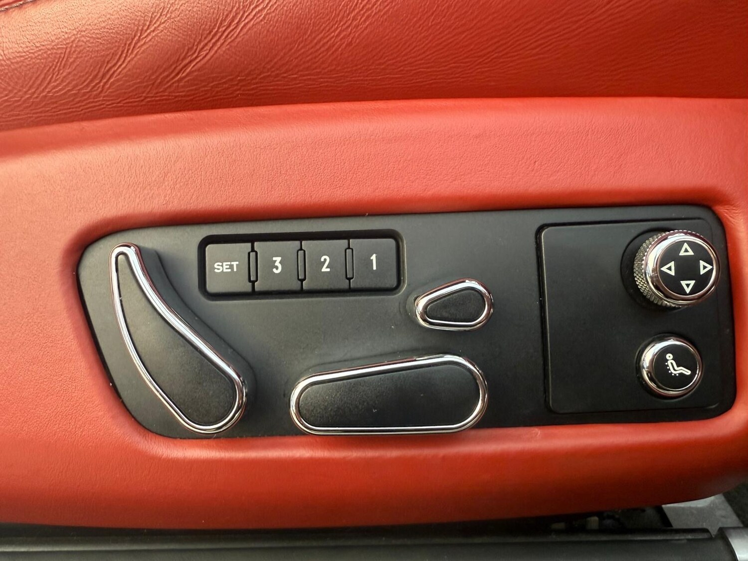 Used Bentley Continental 2012 for sale - 76807221: Photo 14