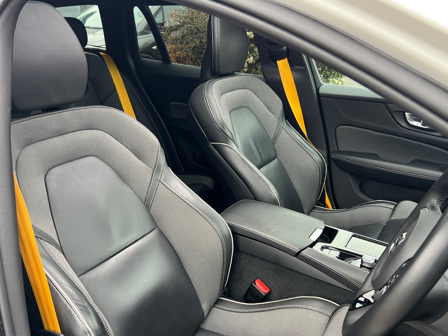 Used Volvo V60 2021 for sale - 77494523: Photo 10