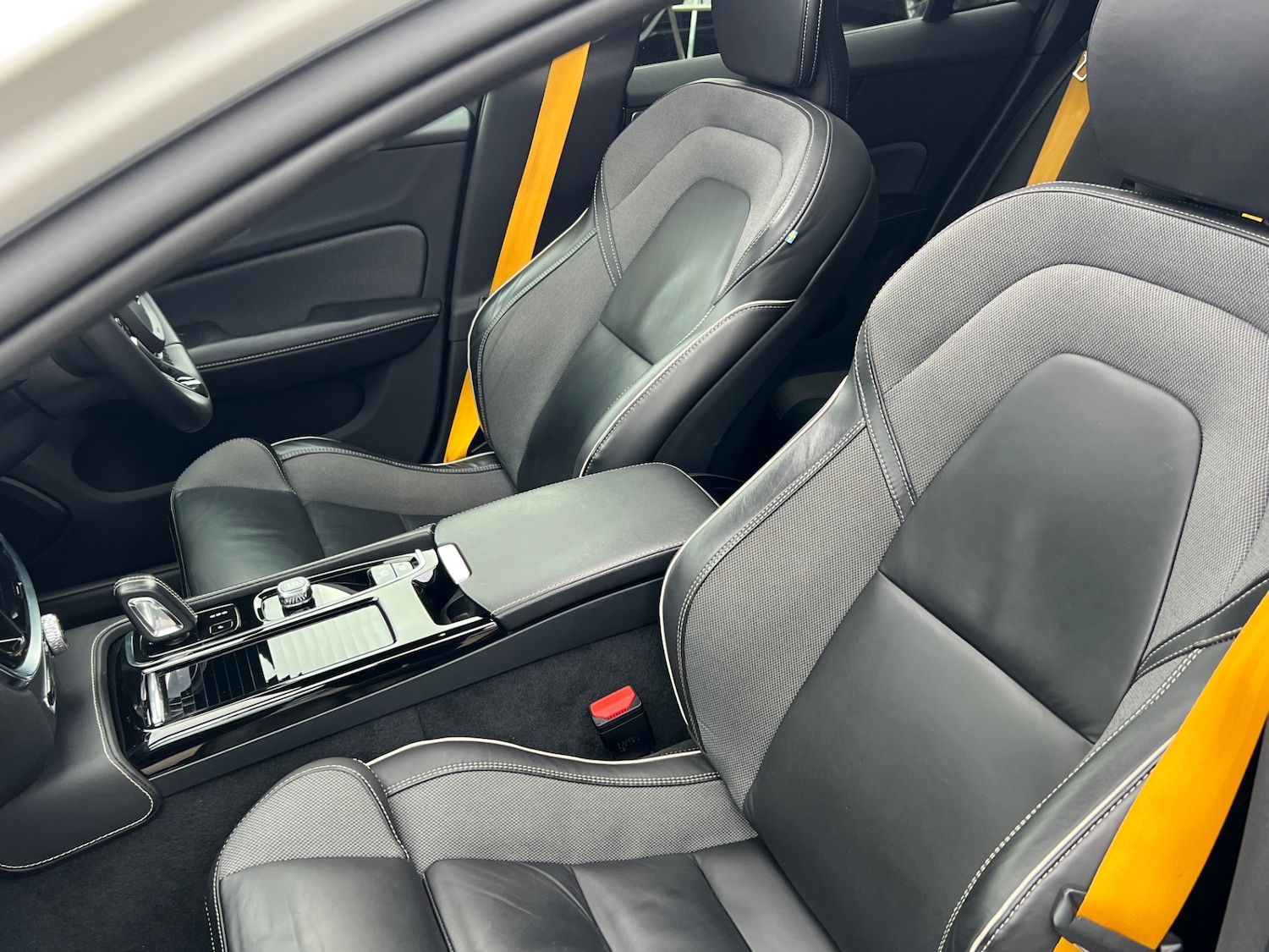 Used Volvo V60 2021 for sale - 77494523: Photo 13