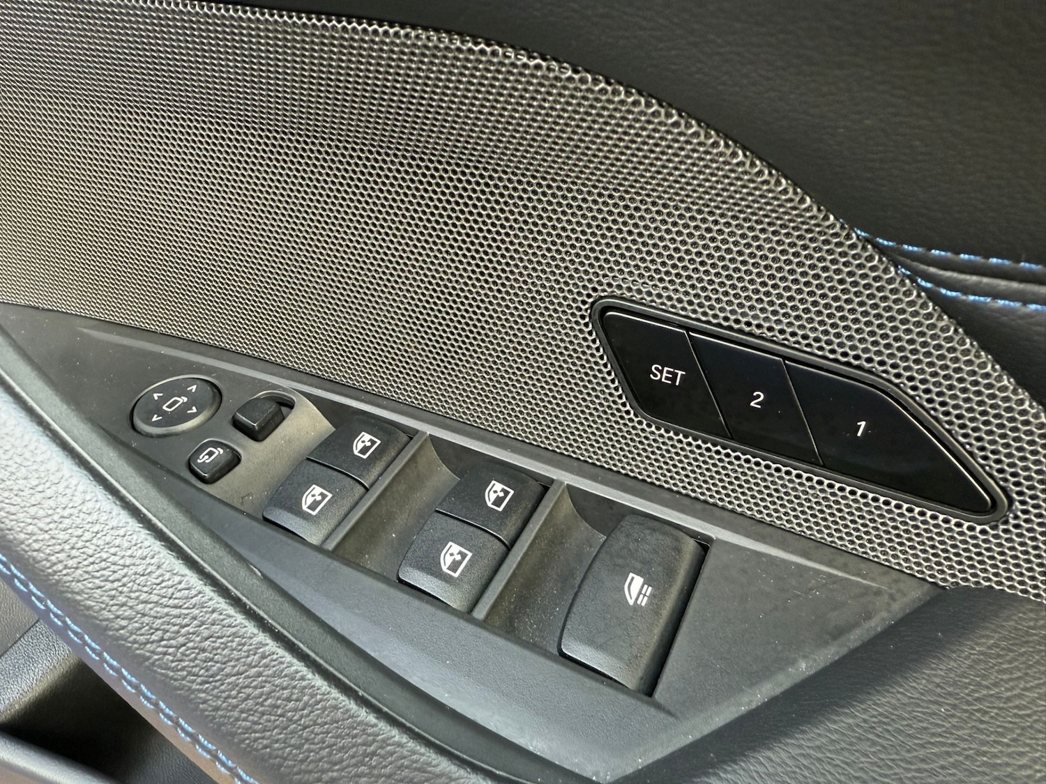 Used BMW 4 Series 2023 for sale - 77240168: Photo 37