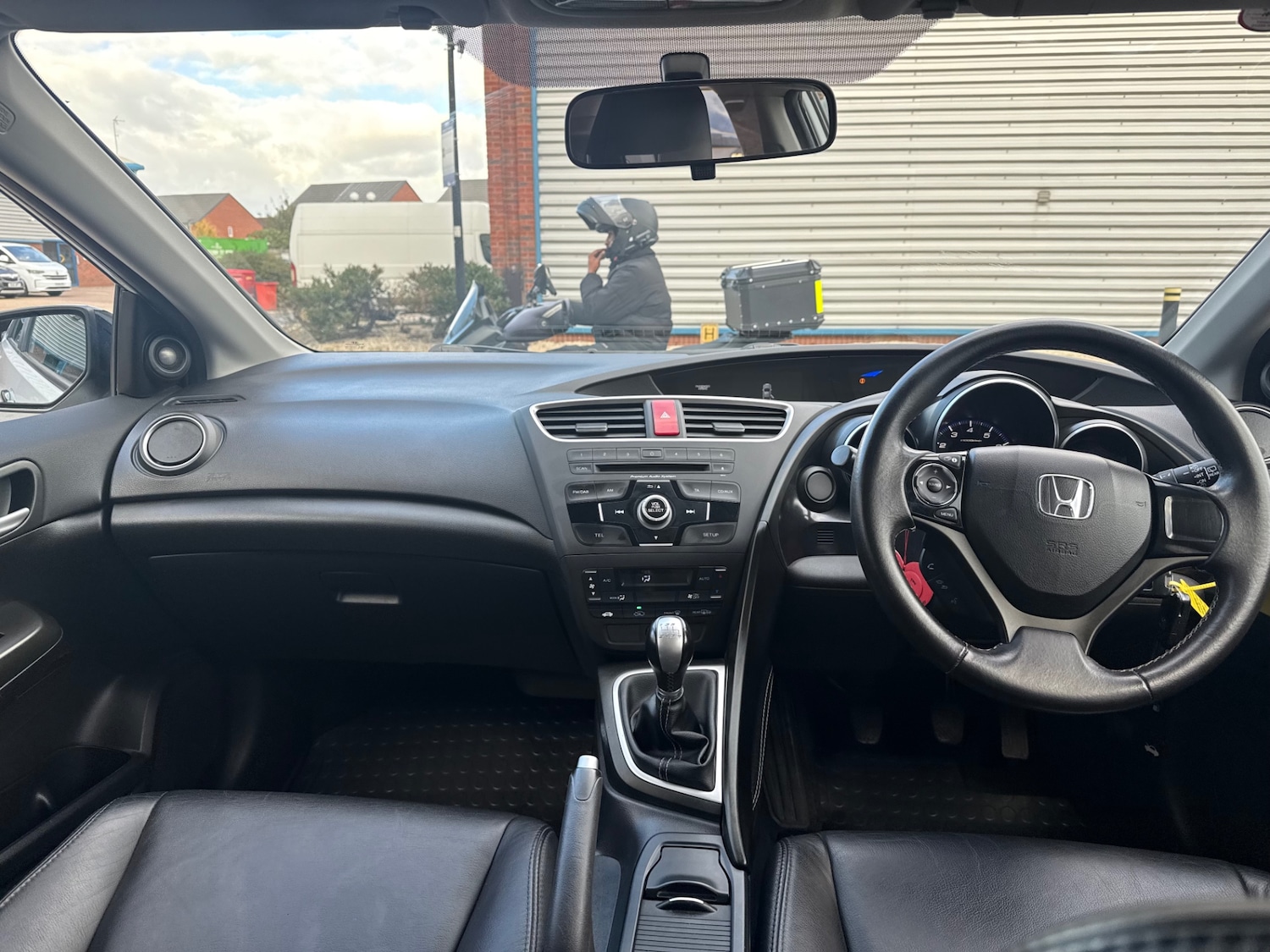 Used Honda Civic 2015 for sale - 76382475: Photo 45