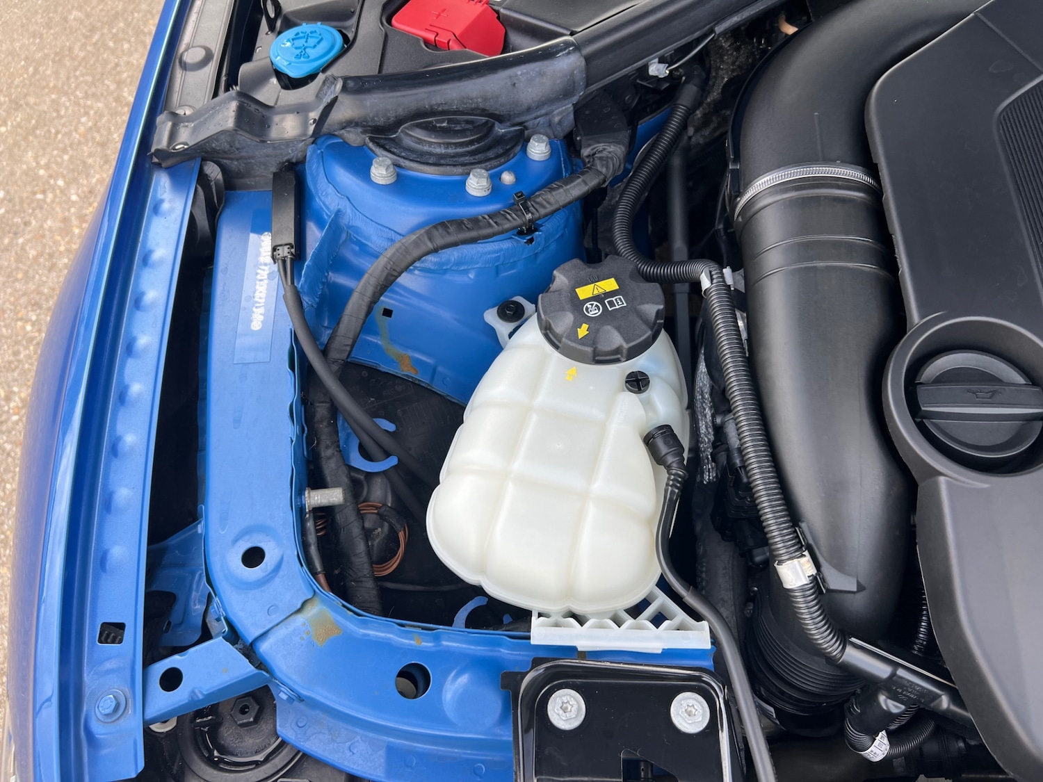 Used BMW 3 Series 2016 for sale - 77635085: Photo 32