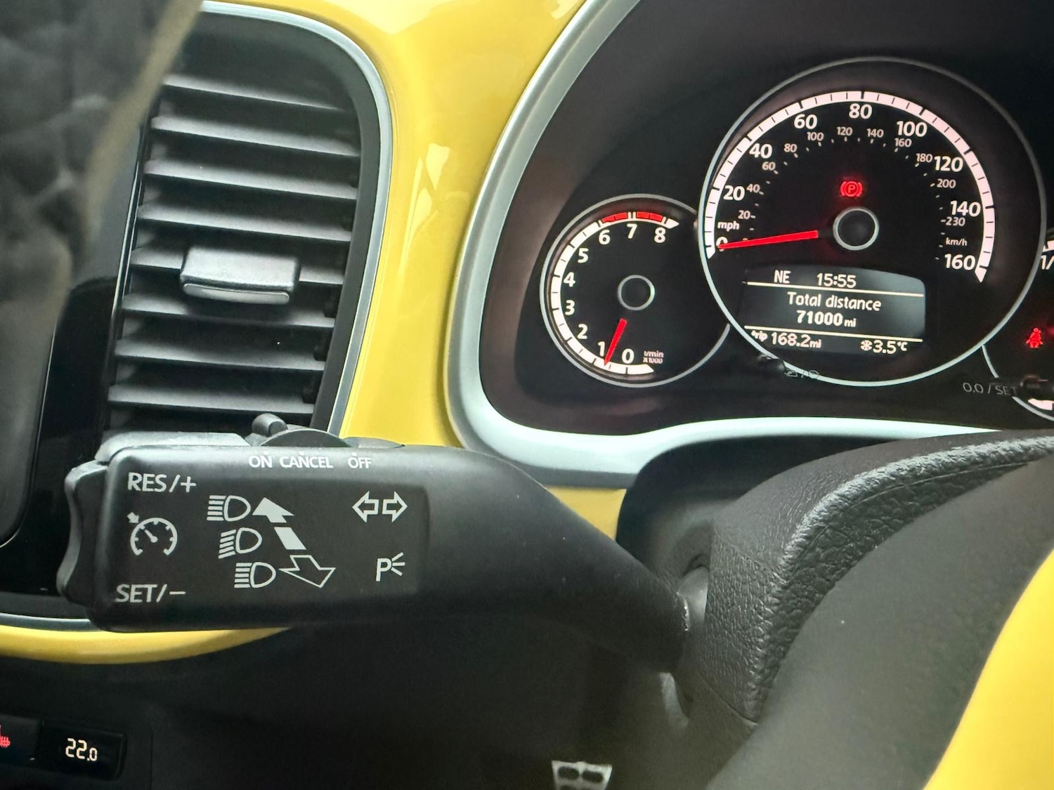 Used Volkswagen Beetle 2015 for sale - 77418632: Photo 18