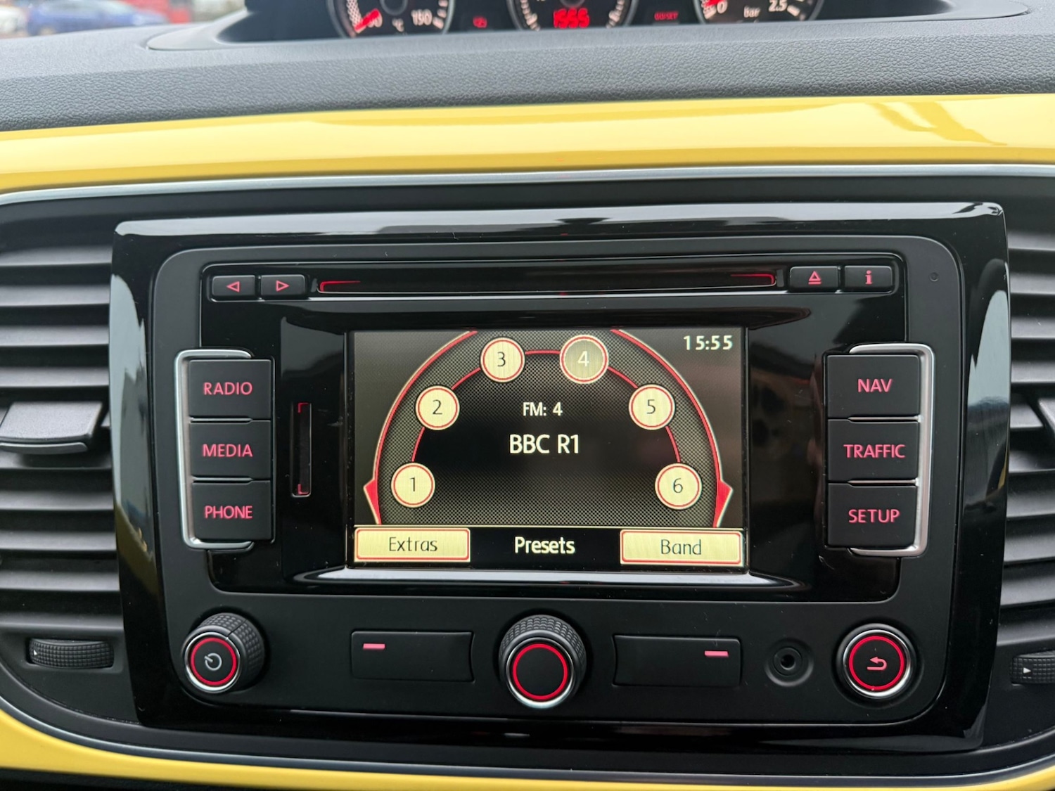 Used Volkswagen Beetle 2015 for sale - 77418632: Photo 24