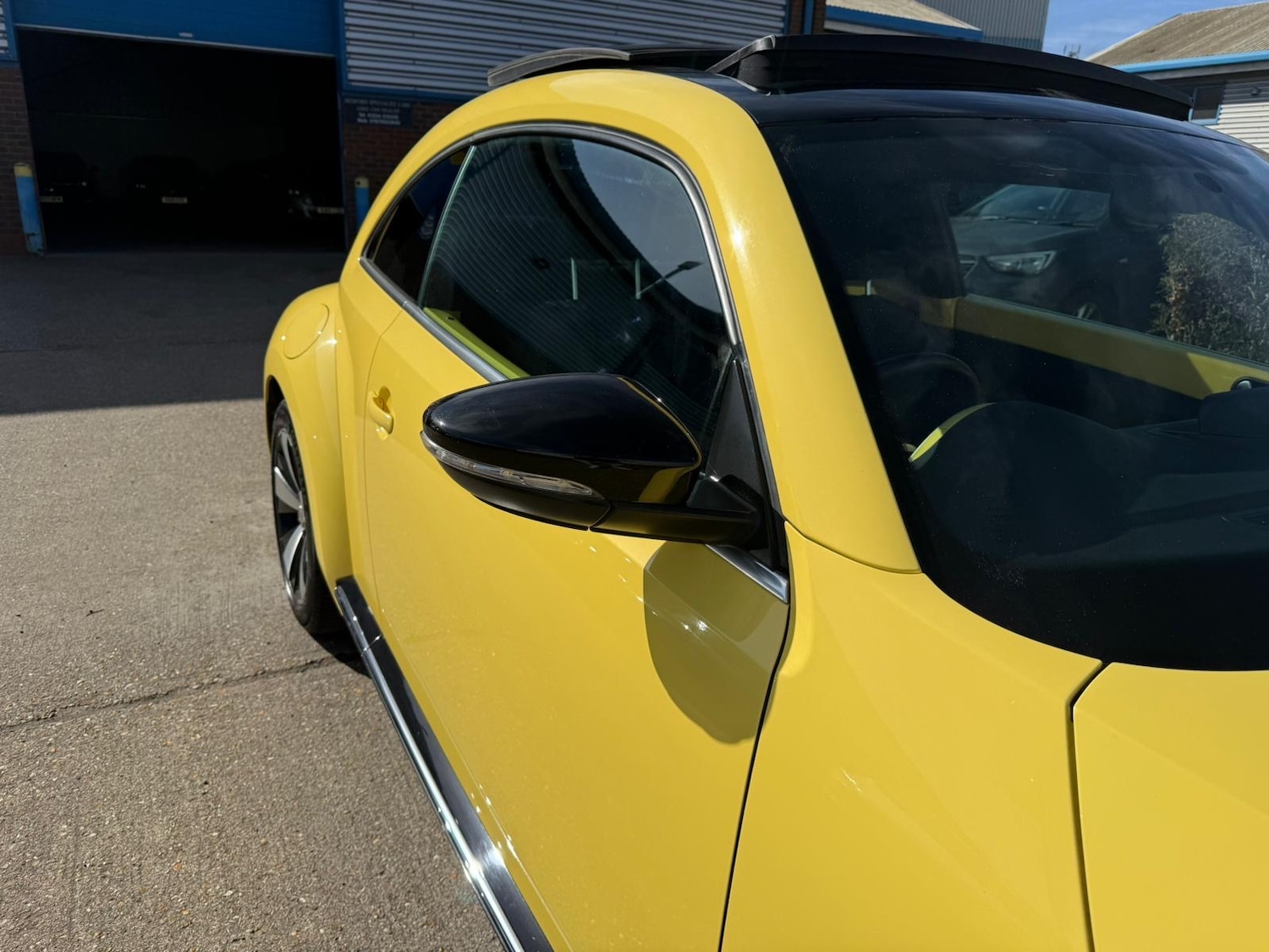 Used Volkswagen Beetle 2015 for sale - 77418632: Photo 50