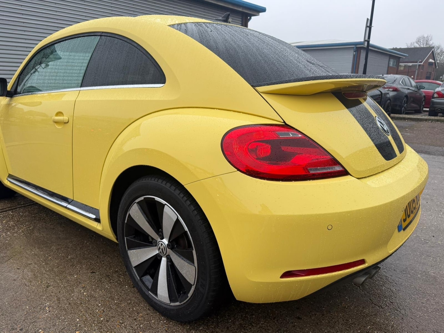 Used Volkswagen Beetle 2015 for sale - 77418632: Photo 9
