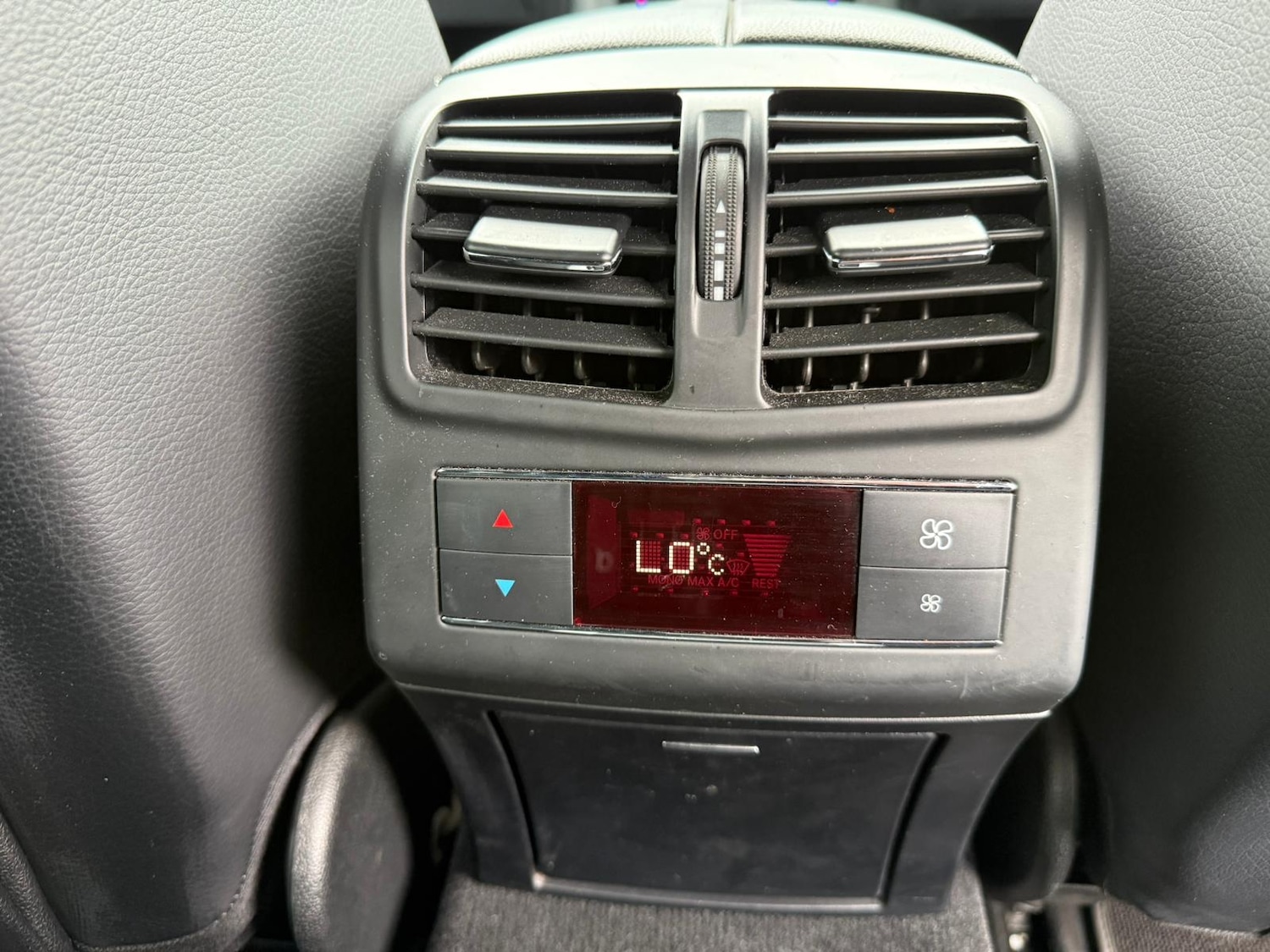 Used Mercedes-Benz E Class 2010 for sale - 78121812: Photo 15