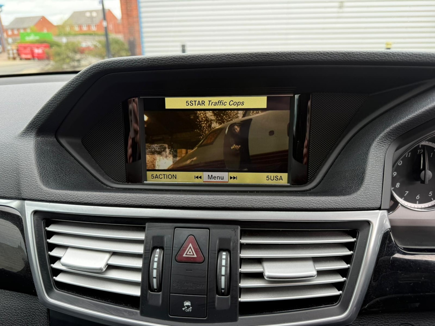 Used Mercedes-Benz E Class 2010 for sale - 78121812: Photo 25